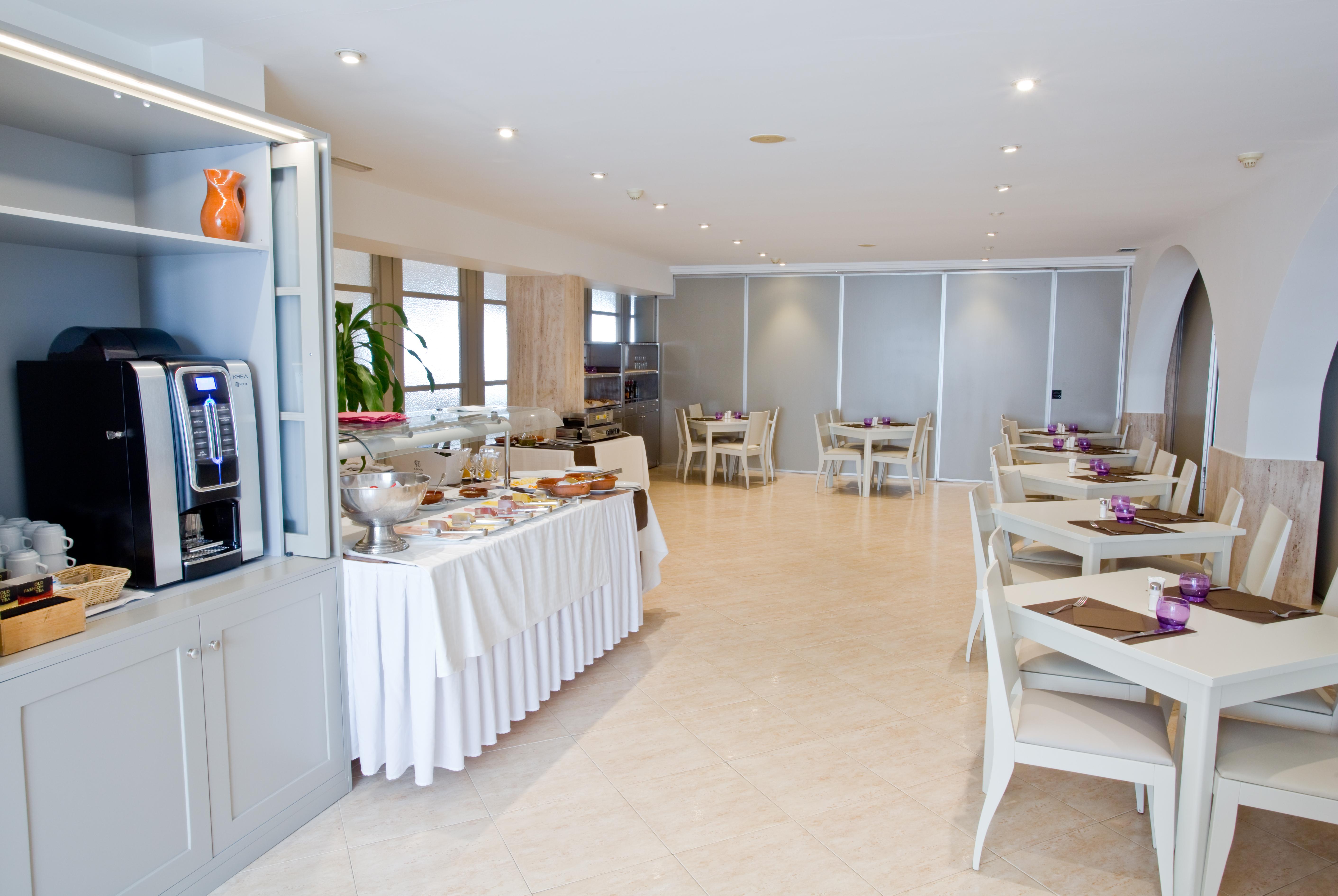 Hotel Jeni & Restaurant Es Mercadal Extérieur photo