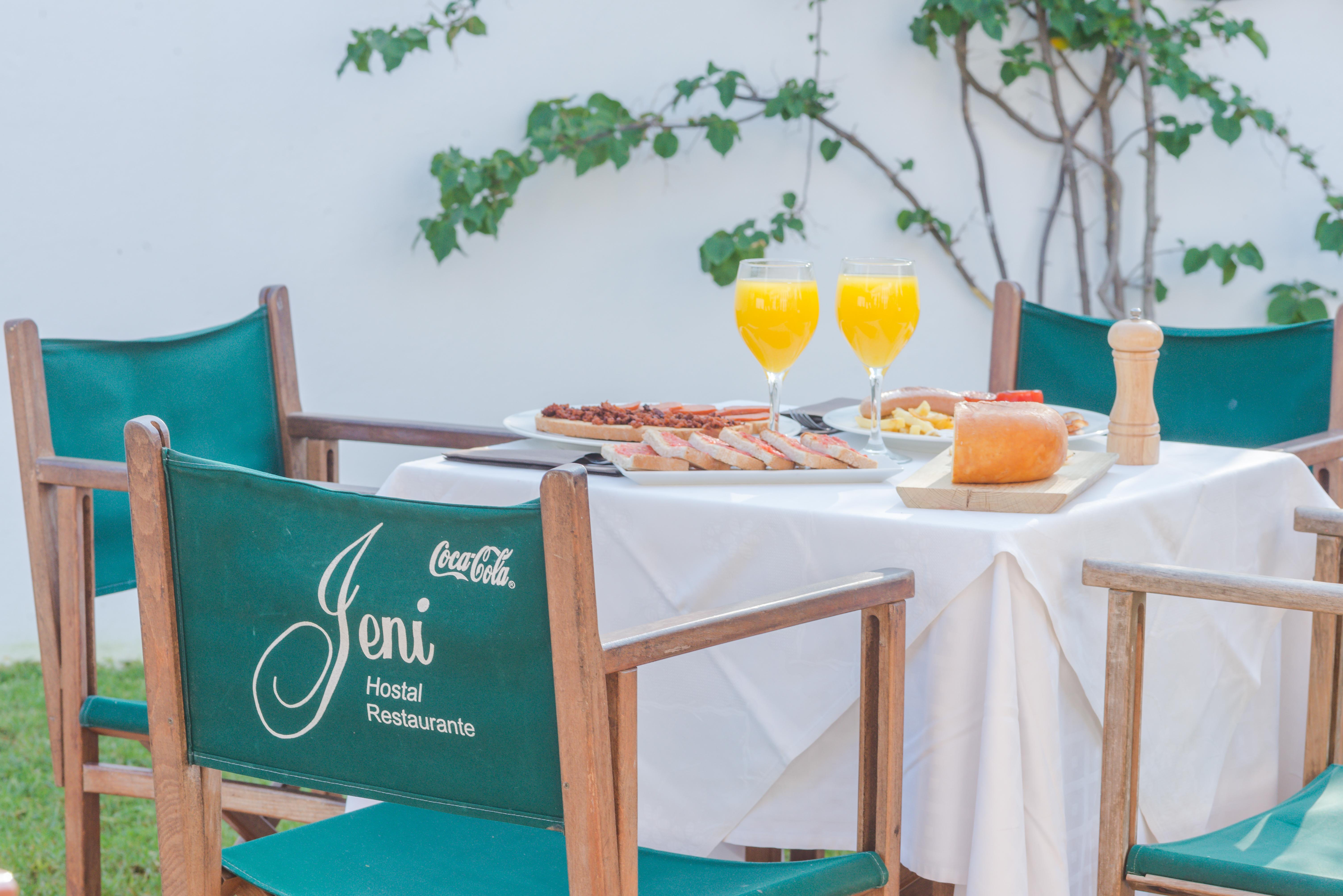 Hotel Jeni & Restaurant Es Mercadal Extérieur photo