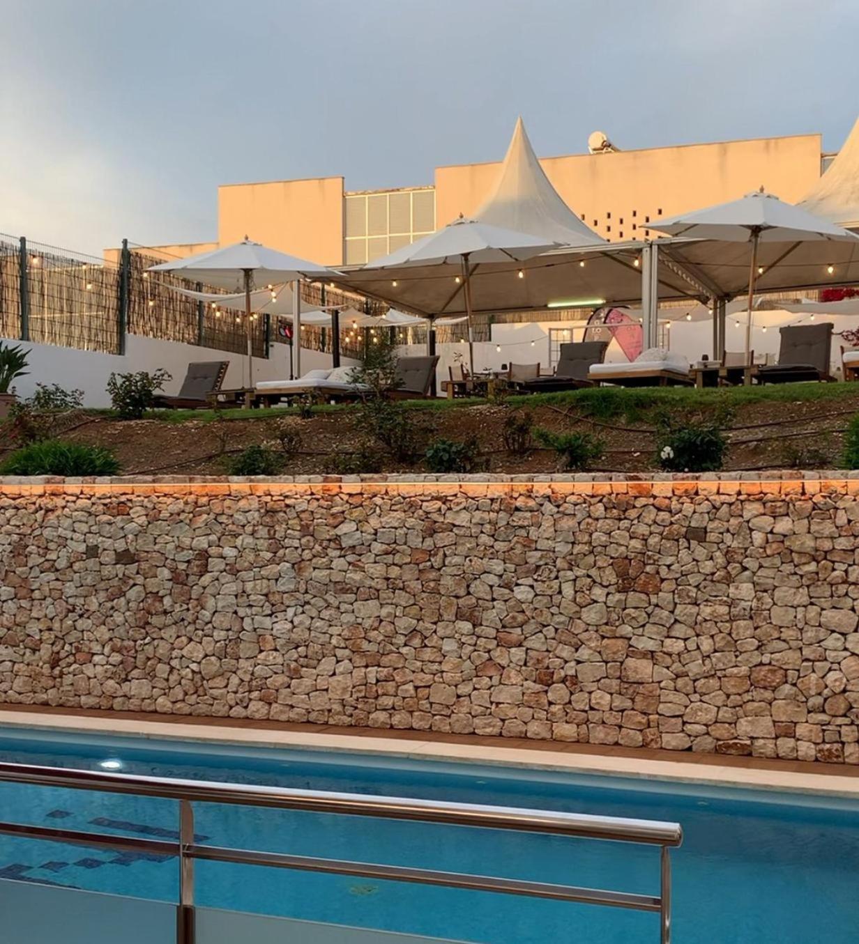 Hotel Jeni & Restaurant Es Mercadal Extérieur photo