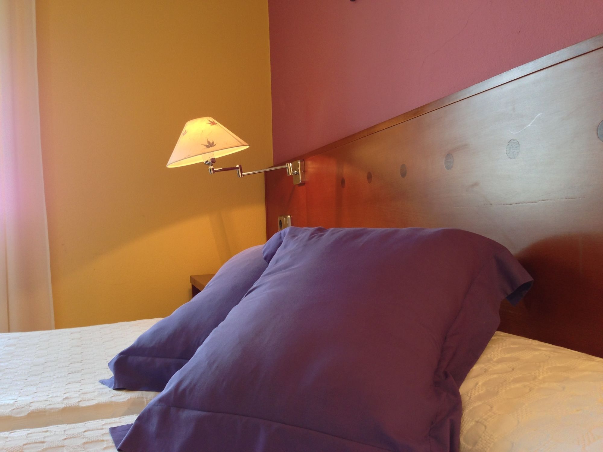 Hotel Jeni & Restaurant Es Mercadal Extérieur photo